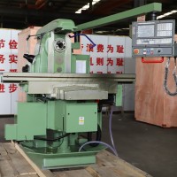 XK6032卧式数控铣床